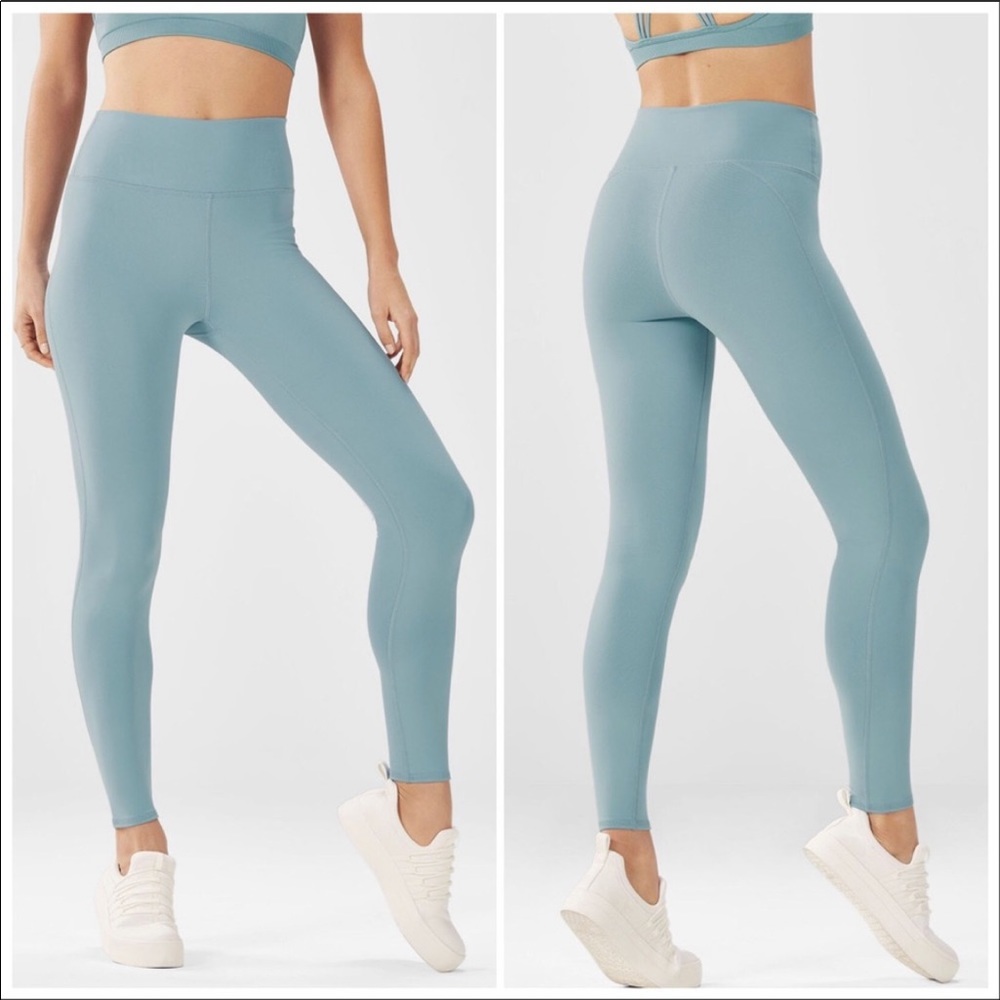 Fabletics High Waisted 7/8 Leggings- L - EUC